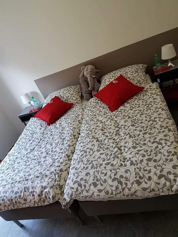 Ferienhaus Am Paradies Neuschoo Екстериор снимка